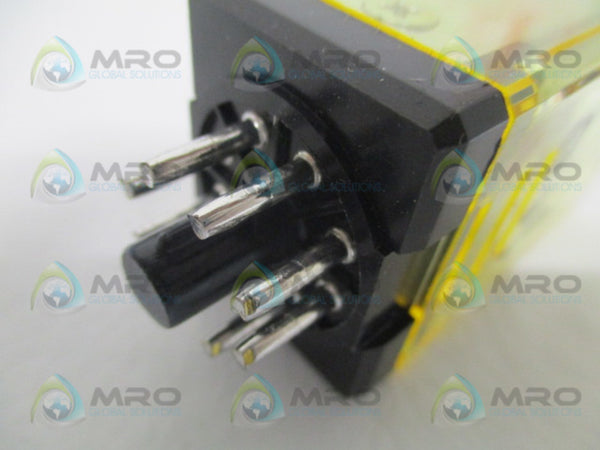 IDEC RR2P-UL RELAY 240VAC NSNP