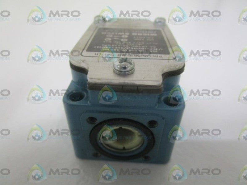 MICRO SWITCH 6LS2 LIMIT SWITCH (AS PICTURED) NSNP
