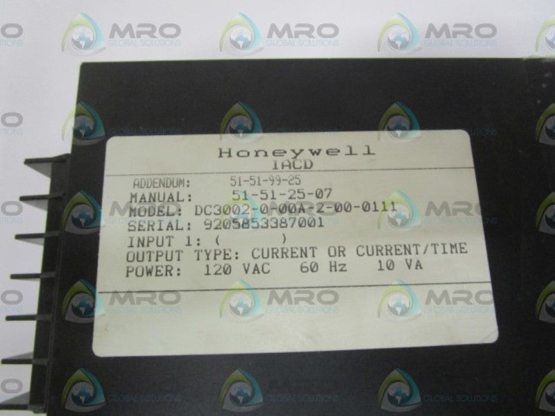 HONEYWELL UDC 3000 DC3002-0-00A-2-00-0111 TEMPERATURE CONTROLLER NSNP