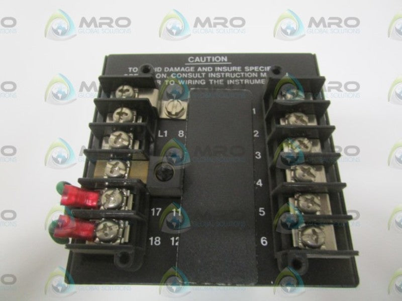 HONEYWELL UDC 3000 DC3002-0-00A-2-00-0111 TEMPERATURE CONTROLLER NSNP