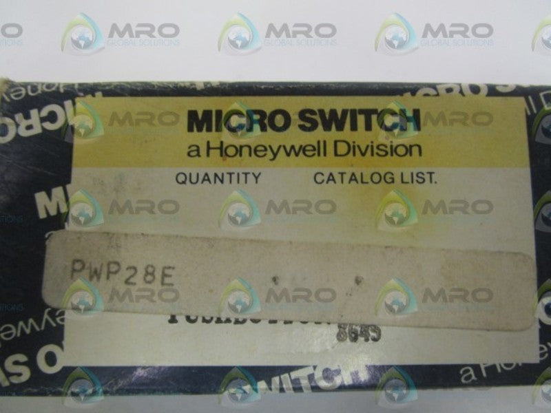 MICRO SWITCH PWP28E PUSHBUTTON NSMP