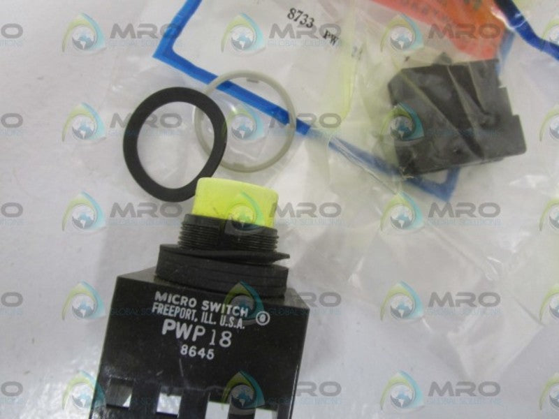 MICRO SWITCH PWP28E PUSHBUTTON NSMP