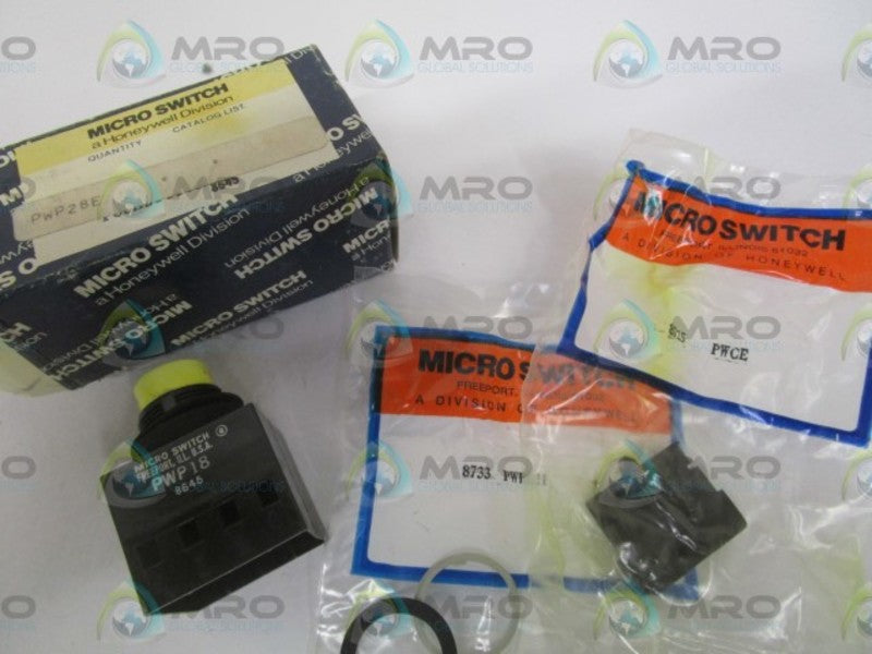 MICRO SWITCH PWP28E PUSHBUTTON NSMP