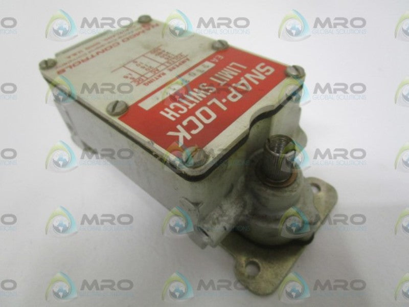 NAMCO CONTROLS EA17031100 LIMIT SWITCH (AS PICTURED) NSNP