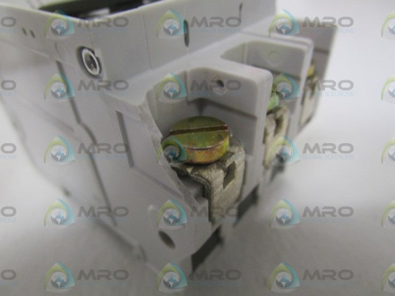 SIEMENS 5SN3304 CIRCUIT BREAKER 4A (CRACKED AS PICTURED) NSMP