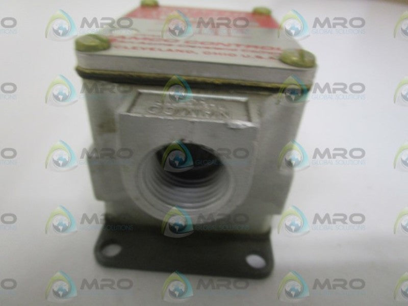 NAMCO CONTROLS EA04011100 LIMIT SWITCH (AS PICTURED) NSNP