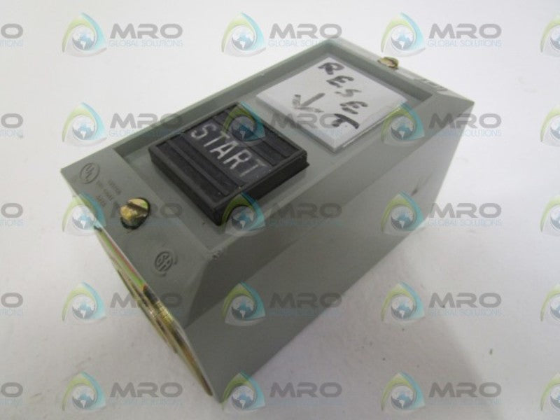 SQUARE D 9001-BG101 SER. A CONTROL STATION UNMP