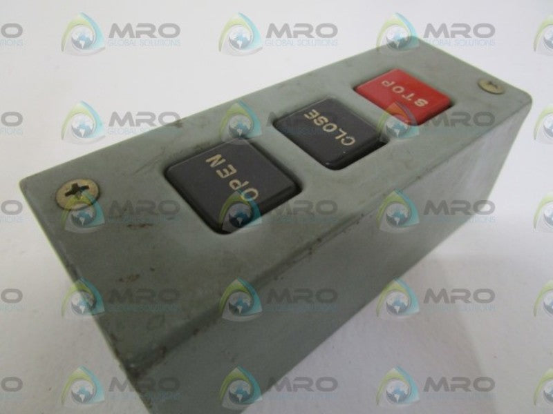 TOGAMI ELECTRIC PBU-3UL PUSHBUTTON STATION UNMP