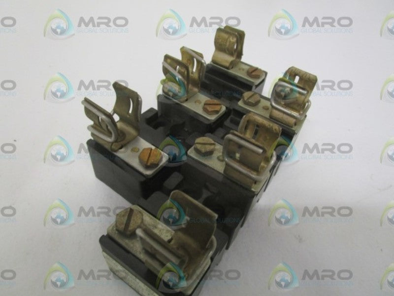 LOT OF 2 INDUSTRIAL SPARE PART X-402027 FUSE BLOCK  NSNP