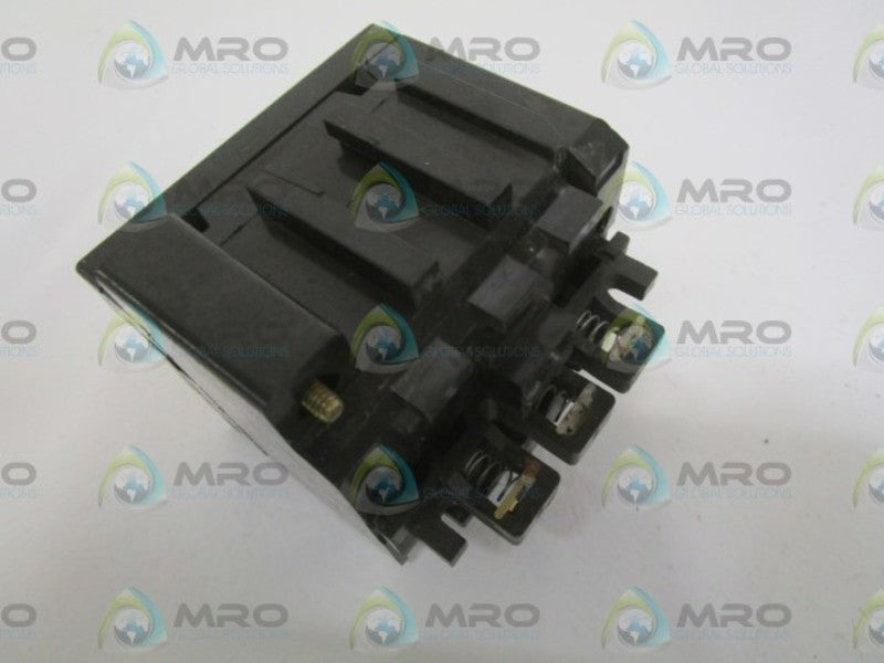 SQUARE D 8536-SCG3S MOTOR STARTER (AS PICTURED) UNMP