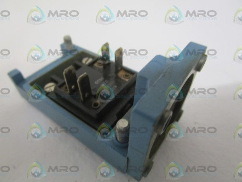MICRO SWITCH LSP1A LIMIT SWITCH (AS PICTURED) UNMP