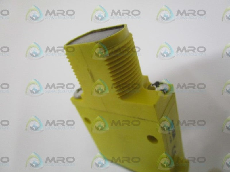 BANNER SM312DMS12-27146 (AS PICTURED) NSNP