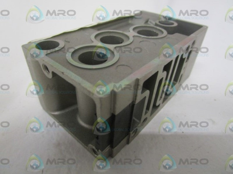 SMC MB4010-02 MANIFOLD VALVE NSNP