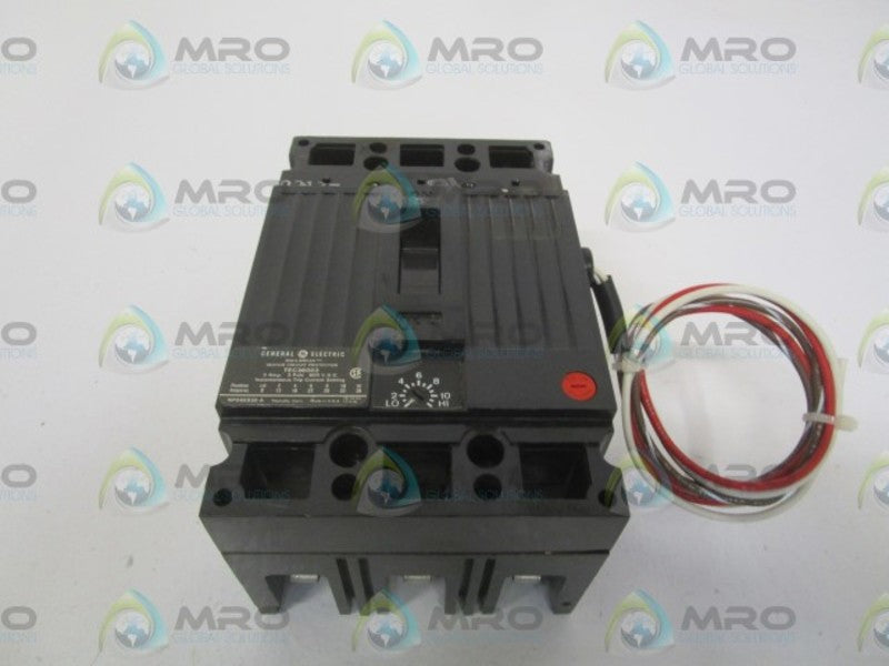 GENERAL ELECTRIC TEC36003 W/ 789A333P8 AUXILIARY SWITCH NSNP