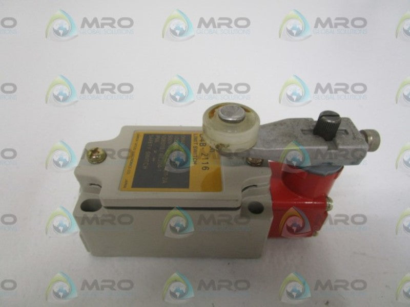 OMRON D4B-2116 LIMIT SWITCH UNMP