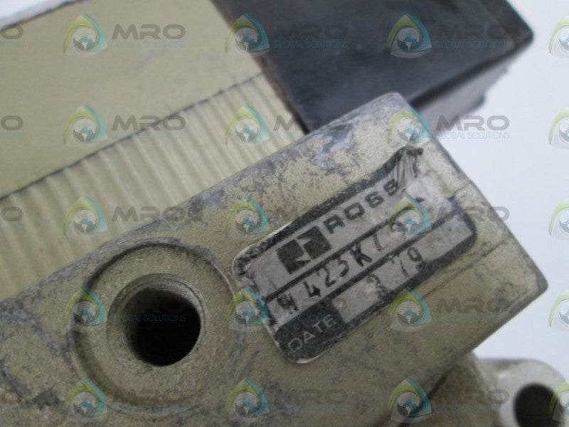 ROSS VALVE 3/8" 2774A3003 W/ W423K79 (AS PICTURED) UNMP