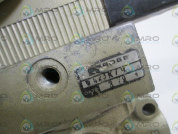 ROSS VALVE 3/8" 2773A3003 W/ W423K79 UNMP