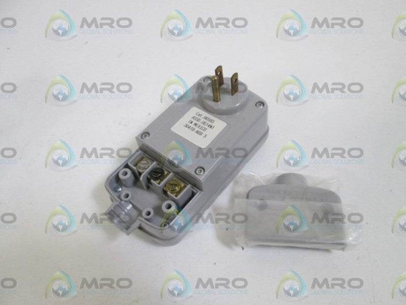 LEVITON RIGHT ANGLE PLUG IN (GRAY) 6593 NSMP