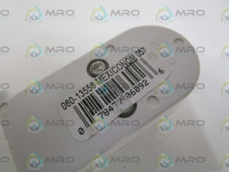 LEVITON 060-13556 LAMP HOLDER NSNP
