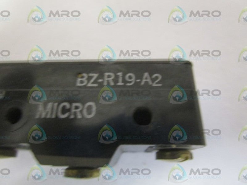 MICRO SWITCH BZ-R19-A2 BASIC SWITCH UNMP