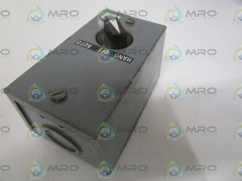 FURNAS 50AA3C3 SELECTOR SWITCH (AS PICTURED) UNMP