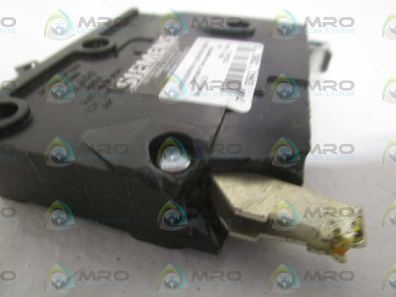 SIEMENS D120 CIRCUIT BREAKER (CHIPPED/CRACKED)  NSNP