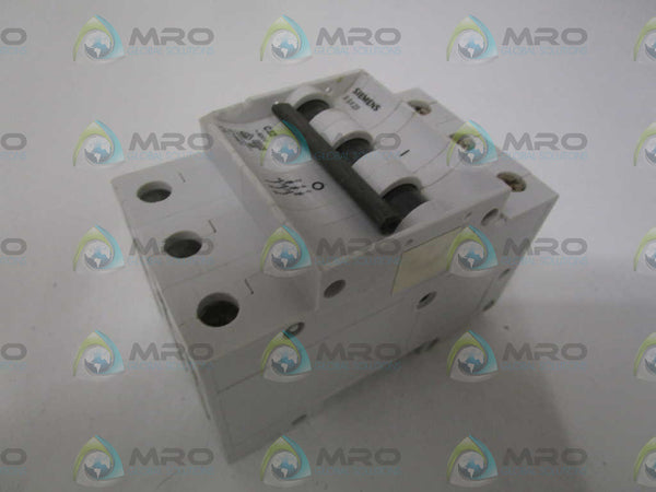 SIEMENS 5SX2332-7 CIRCUIT BREAKER 32A (CRACKED) UNMP