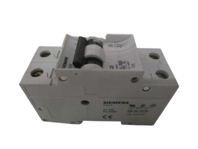 SIEMENS 5SX2232-7 CIRCUIT BREAKER 32A (CRACKED/CHIPPED) UNMP