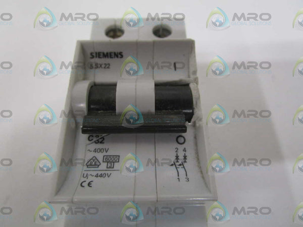 SIEMENS 5SX2232-7 CIRCUIT BREAKER 32A (CRACKED/CHIPPED) UNMP
