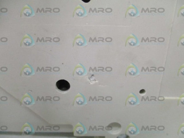 SIEMENS NGB3B030B CIRCUIT BREAKER 30A (CRACKED) UNMP