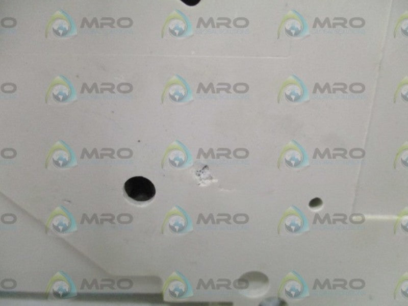 SIEMENS NGB3B030B CIRCUIT BREAKER 30A (CRACKED) UNMP