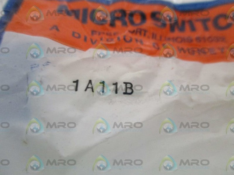 MICRO SWITCH 1A11B PUSHBUTTON NSMP