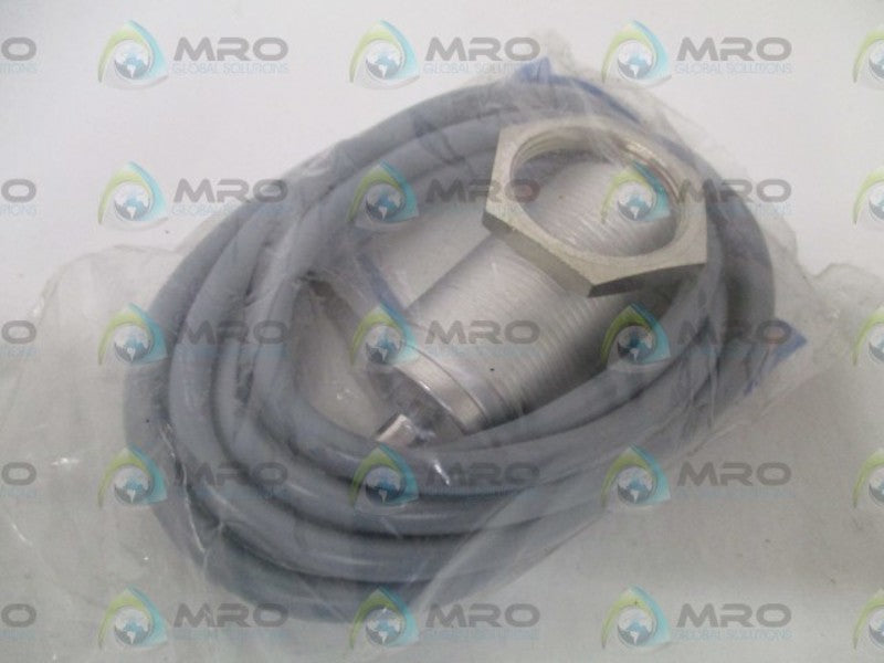 MICRO SWITCH 923AA4W-B7T-L PROXIMITY SENSOR NSMP