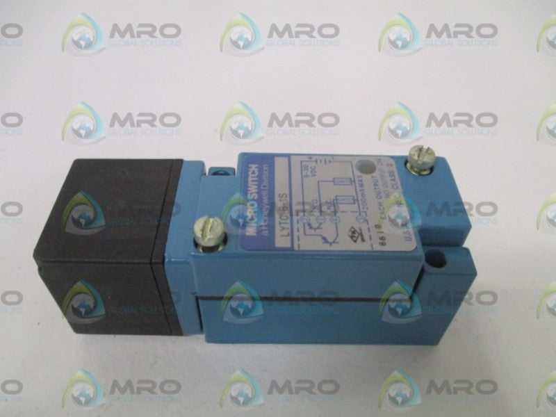 MICRO SWITCH LYT01B-1S INDUCTIVE PROXIMITY SWITCH NSMP