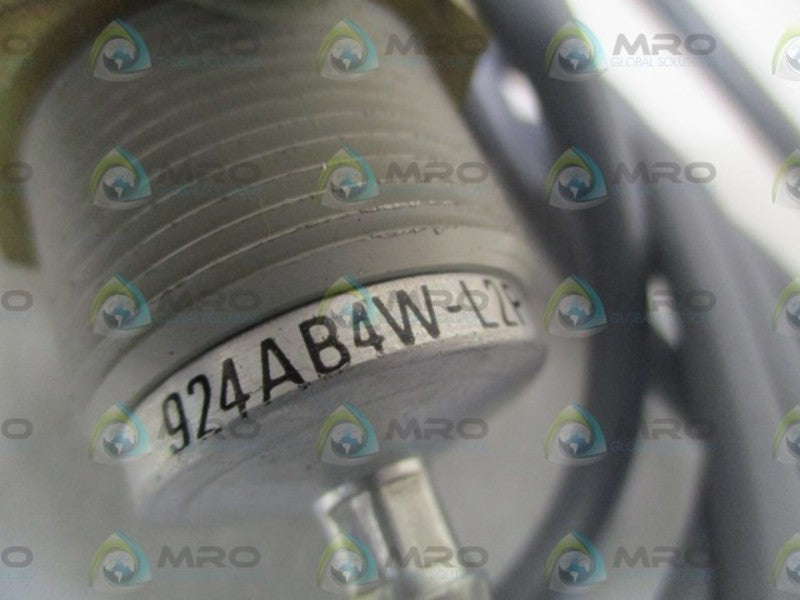 HONEYWELL 924AB4W-L2P PROXIMITY SWITCH NSNP