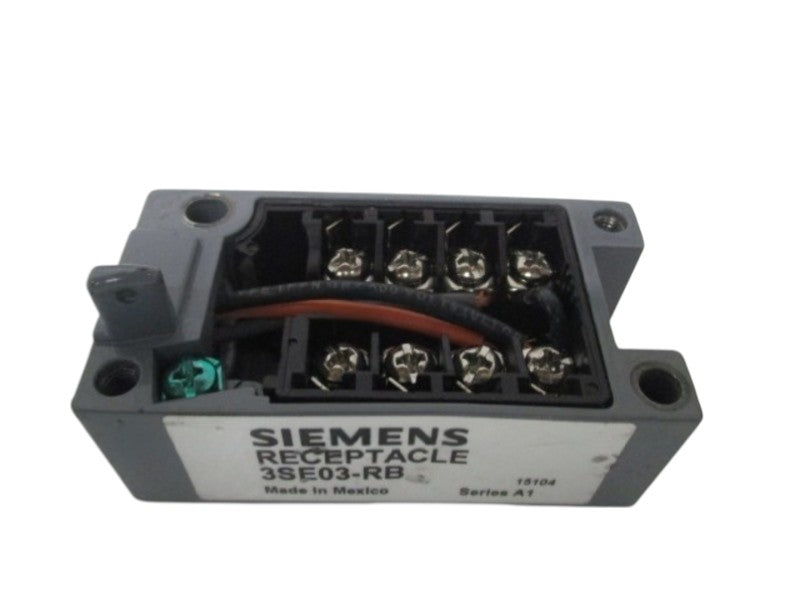 SIEMENS 3SE03-RB  RECEPTACLE UNMP