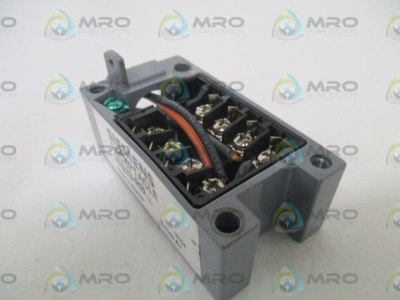 SIEMENS 3SE03-RB  RECEPTACLE UNMP