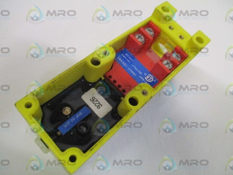 BANNER LVAG1 SCANNER BLOCK SENSOR (AS PICTURED)  UNMP