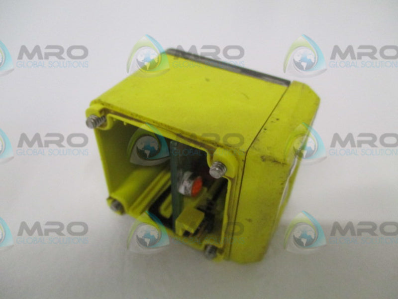 BANNER OMNI-BEAM OSBE SESNOR HEAD EMITTER  UNMP