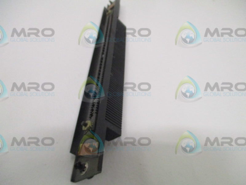 GE FANUC IC600FP832K INPUT MODULE FACEPLATE UNMP