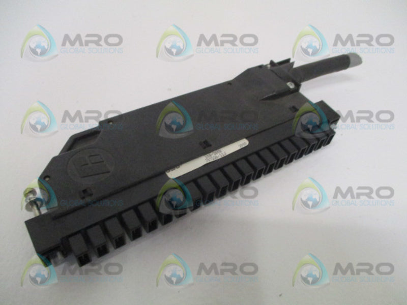 RELIANCE ELECTRIC 707226-11J CONNECTOR 10A-300V UNMP