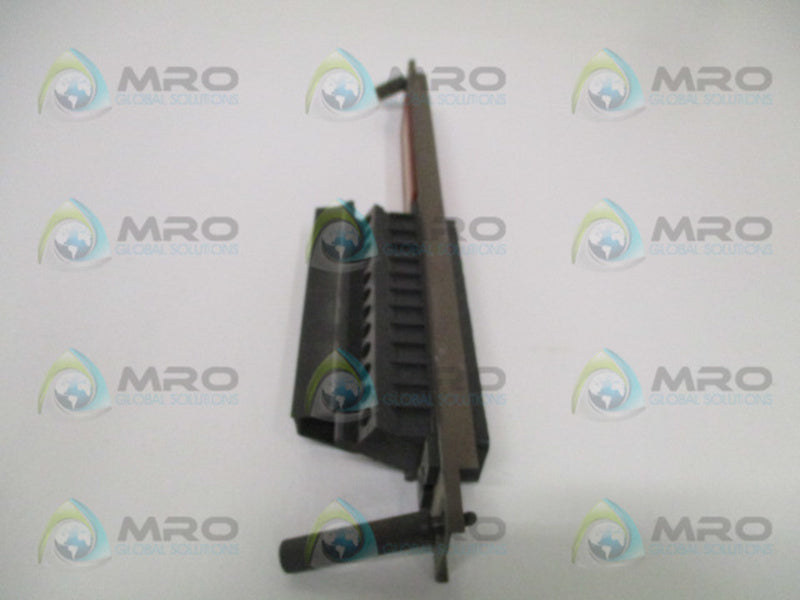 GENERAL ELECTRIC IC600FP904B FACEPLATE 115VAC UNMP