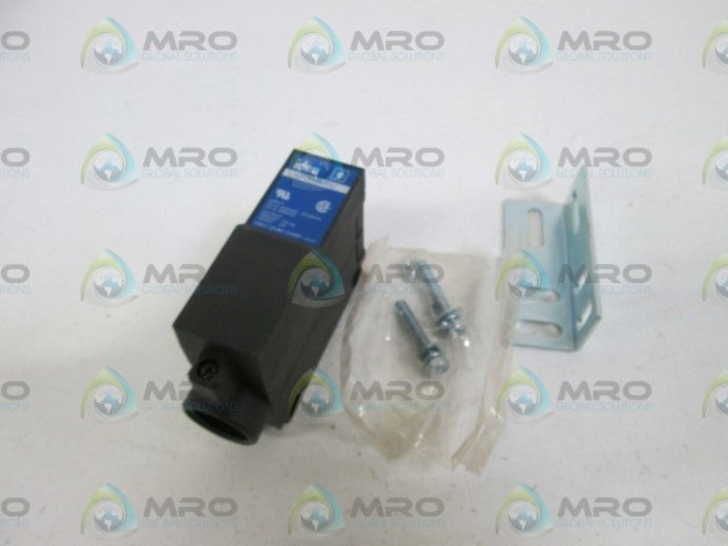 IDEC PHOTOELECTRIC SWITCH ISF-T10MU NSMP