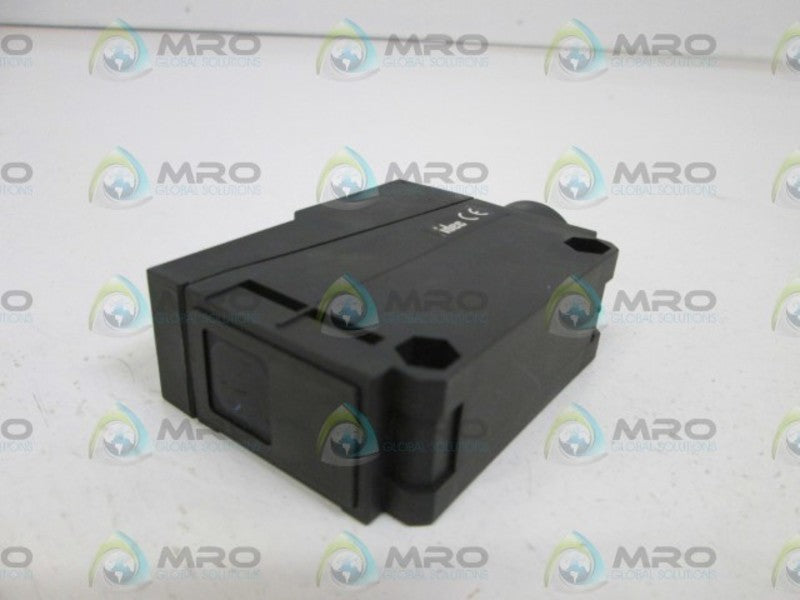 IDEC PHOTOELECTRIC SWITCH ISF-T10MPU NSNP