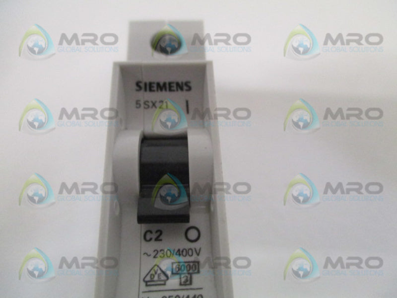 SIEMENS 5SX2102-7 CIRCUIT BREAKER 2A UNMP