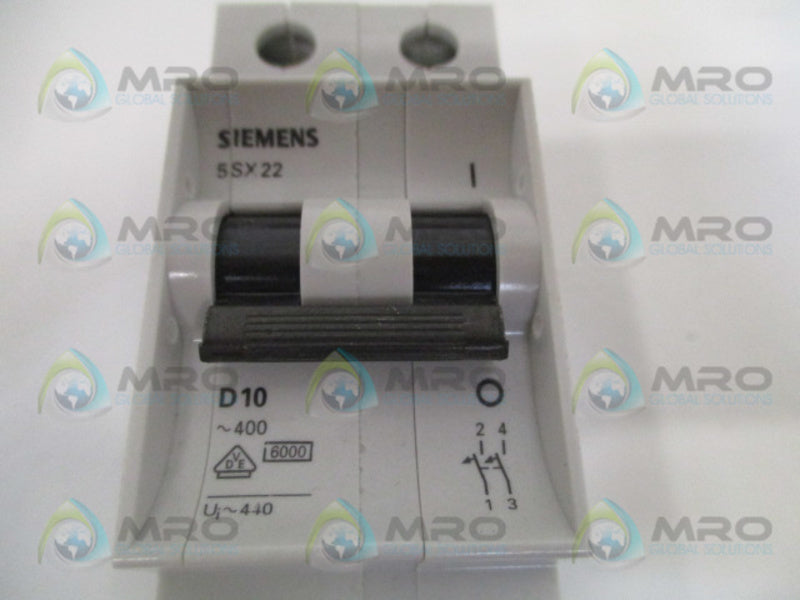 SIEMENS 5SX2210-8 CIRCUIT BREAKER 10A UNMP