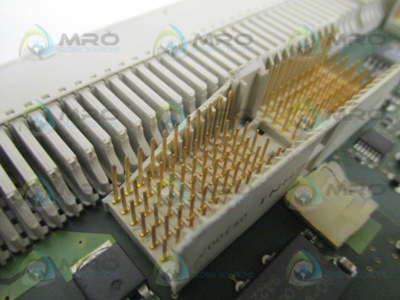 SIEMENS S42024-D3559-C1-C1 O-WORKING CARD CONTROL BOARD (AS PICTURED) UNMP