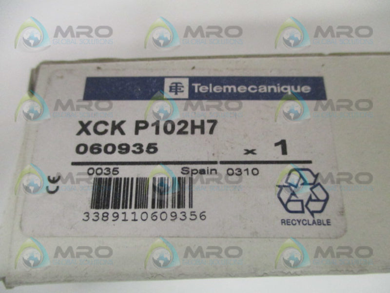 TELEMECANIQUE XCKP102H7 LIMIT SWITCH (MISSING ACCESSORIES)  NSMP