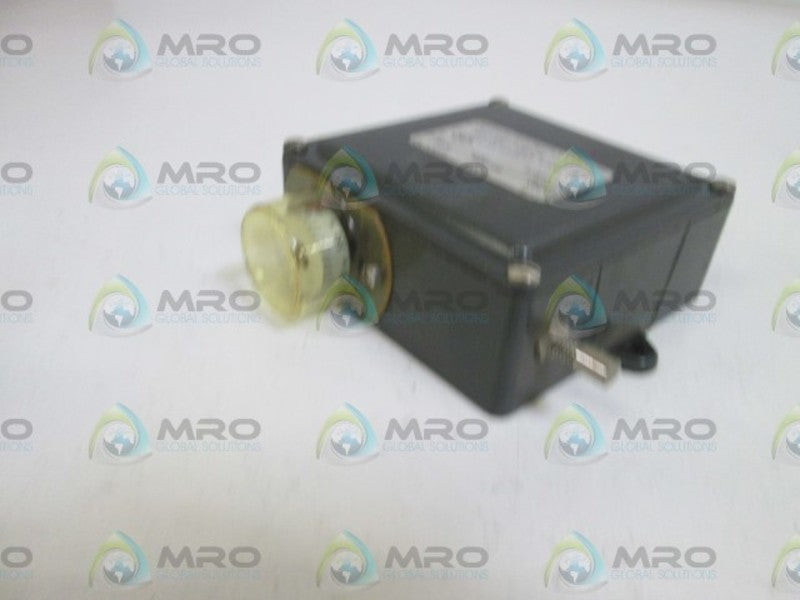 UNITED ELECTRIC HIGH TEMP RANGE CONTROLLER E13GX UNMP