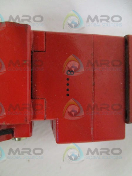 TELEMECANIQUE XCKJ5989B2 SAFETY INTERLOCK SWITHCH  UNMP